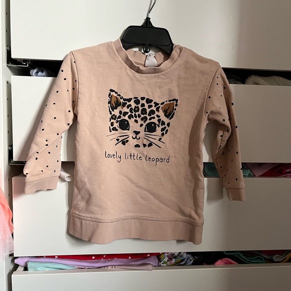 🎉HOST PICK🎉H&M toddler little leopard set -blouse with leggings - Picture 4 of 4